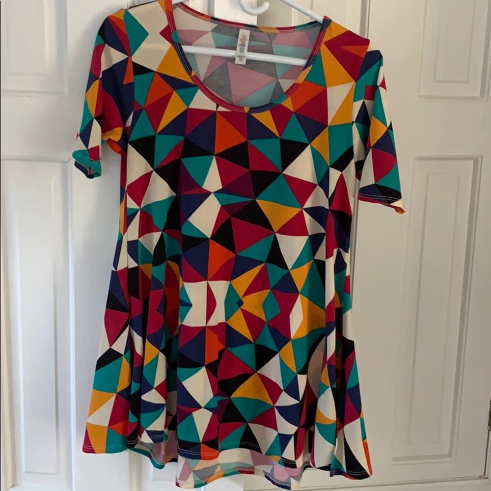 Lularoe short sleeve tunic top
